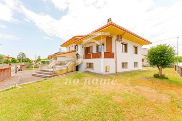 casa indipendente in vendita a Trevignano in zona Musano