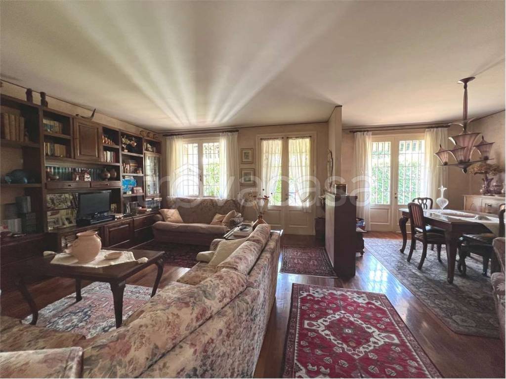 casa indipendente in vendita a Trevignano in zona Trevignano