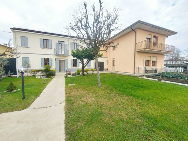 casa indipendente in vendita a Treviso in zona San Pelaio