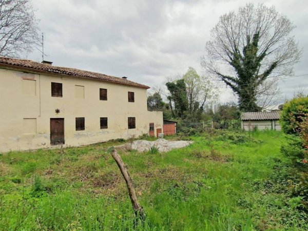 casa indipendente in vendita a Treviso in zona San Pelaio