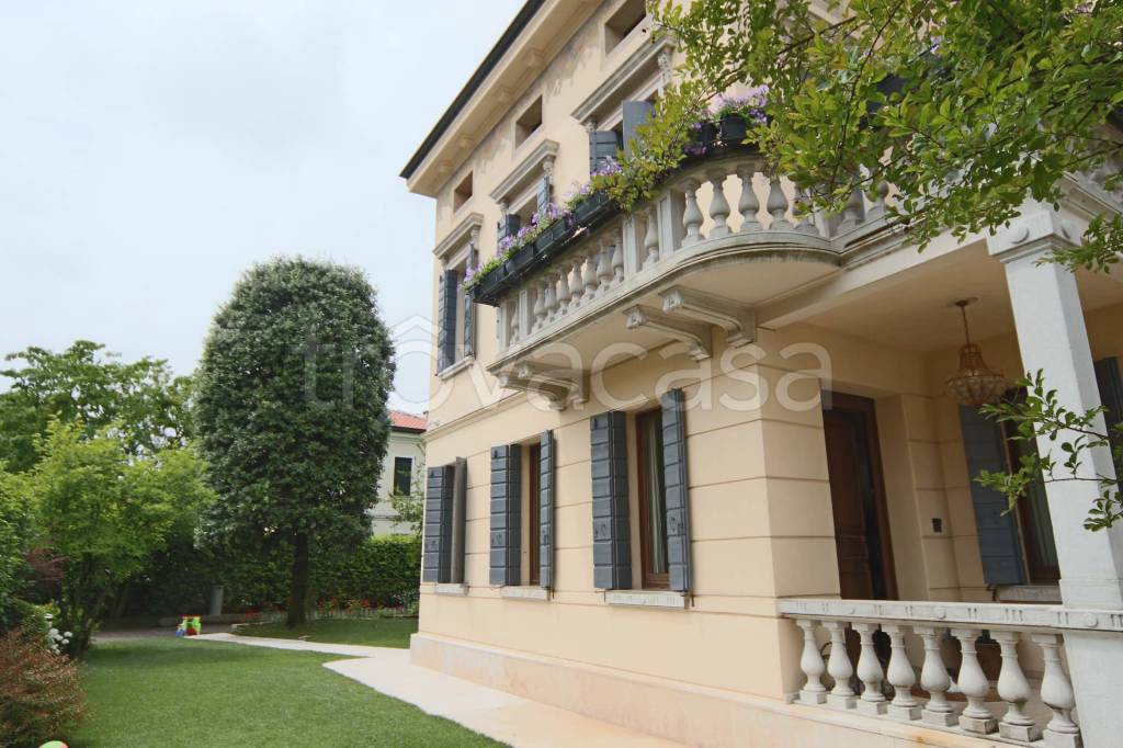 casa indipendente in vendita a Treviso