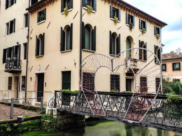 appartamento in vendita a Treviso in zona Centro Storico
