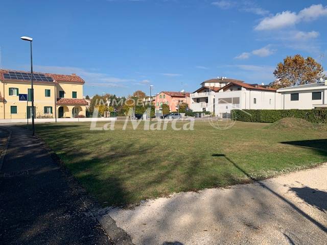terreno edificabile in vendita a Treviso in zona Santa Bona