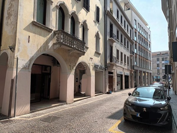 negozio in vendita a Treviso
