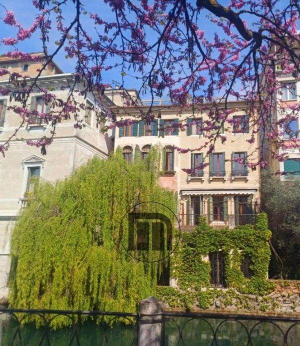 casa indipendente in vendita a Treviso in zona Centro Storico