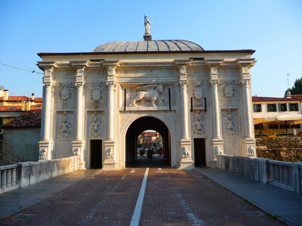 appartamento in vendita a Treviso in zona Centro Storico