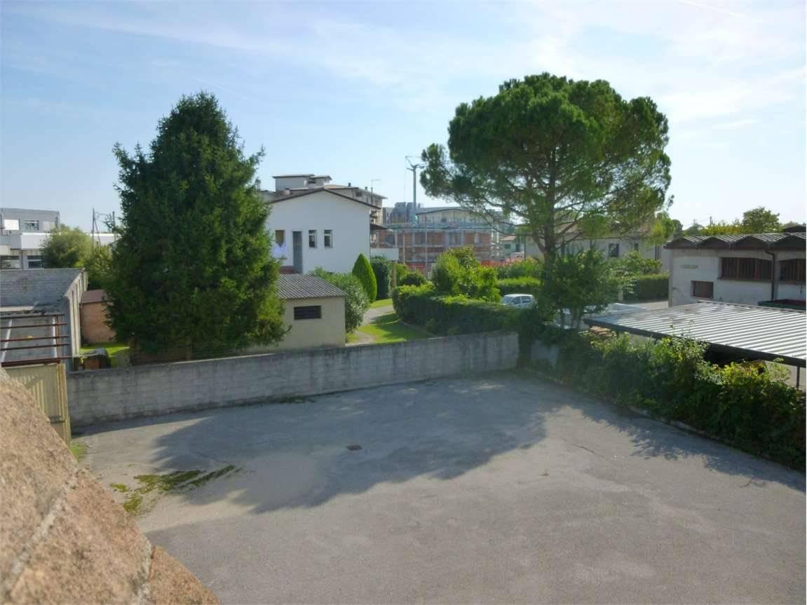 terreno edificabile in vendita a Treviso in zona Santa Bona