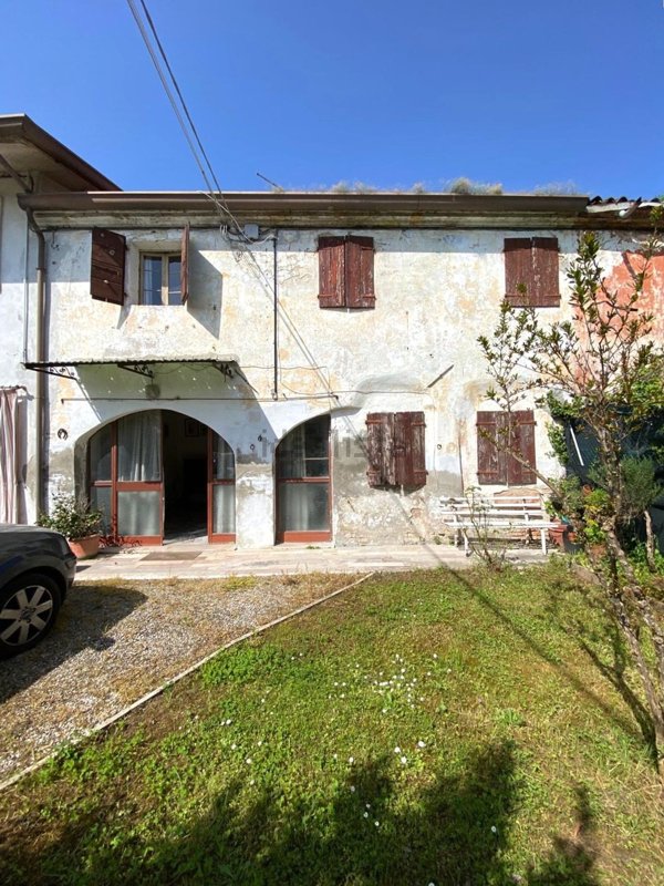 pentavano in vendita a Treviso in zona Ghirada / San Zeno