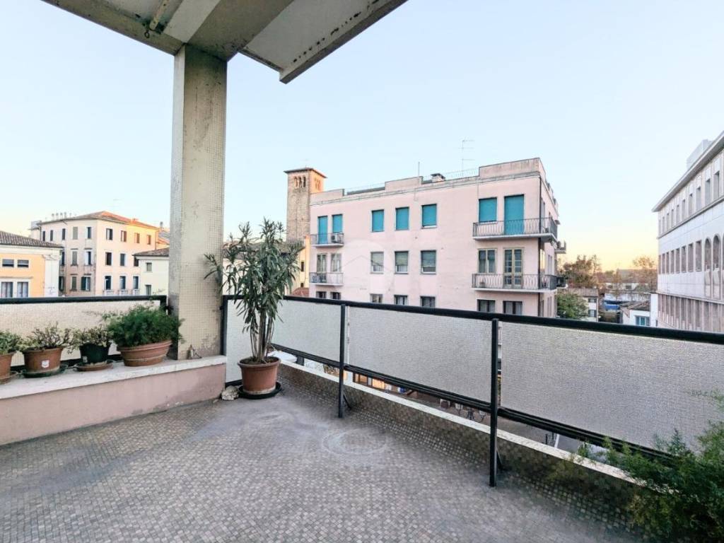 appartamento in vendita a Treviso in zona Centro Storico