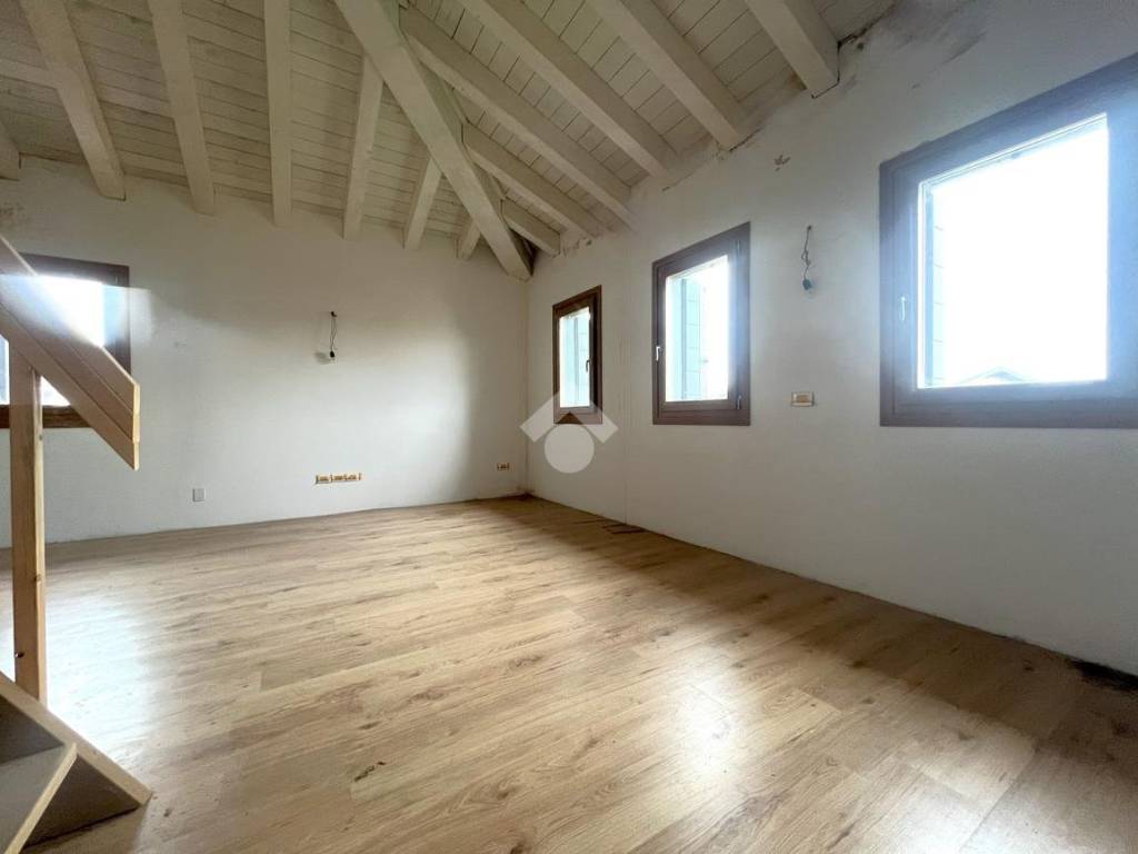 appartamento in vendita a Treviso in zona San Pelaio
