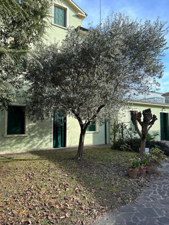casa indipendente in vendita a Treviso in zona Sant'Antonino
