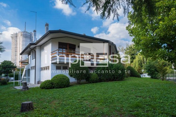 casa indipendente in vendita a Treviso in zona Centro Storico