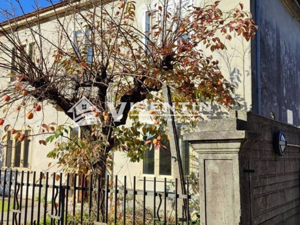 casa indipendente in vendita a Treviso in zona Santa Bona