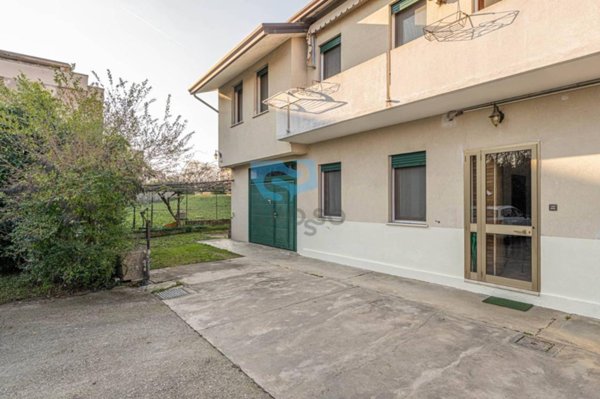casa indipendente in vendita a Treviso in zona Santa Bona