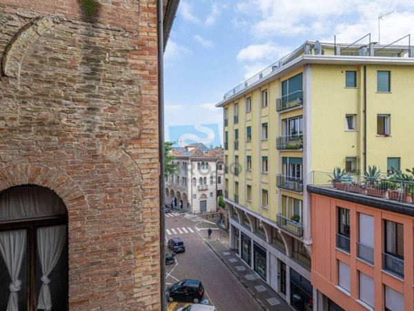 appartamento in vendita a Treviso in zona Centro Storico