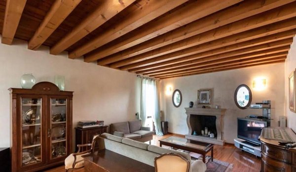 casa indipendente in vendita a Treviso in zona Santa Bona