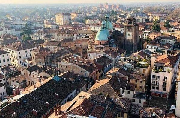 appartamento in vendita a Treviso in zona Centro Storico
