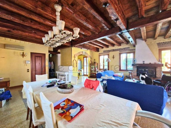 casa indipendente in vendita a Treviso in zona Centro Storico