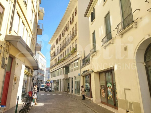 appartamento in vendita a Treviso in zona Centro Storico