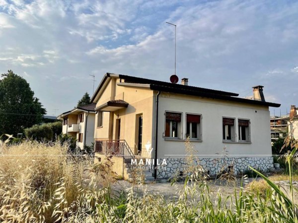 casa indipendente in vendita a Treviso in zona Centro Storico