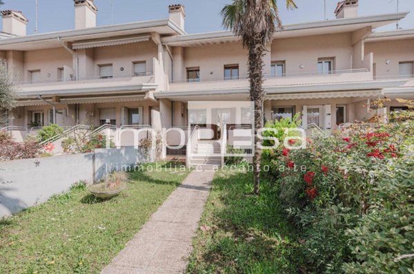 casa indipendente in vendita a Treviso in zona San Pelaio