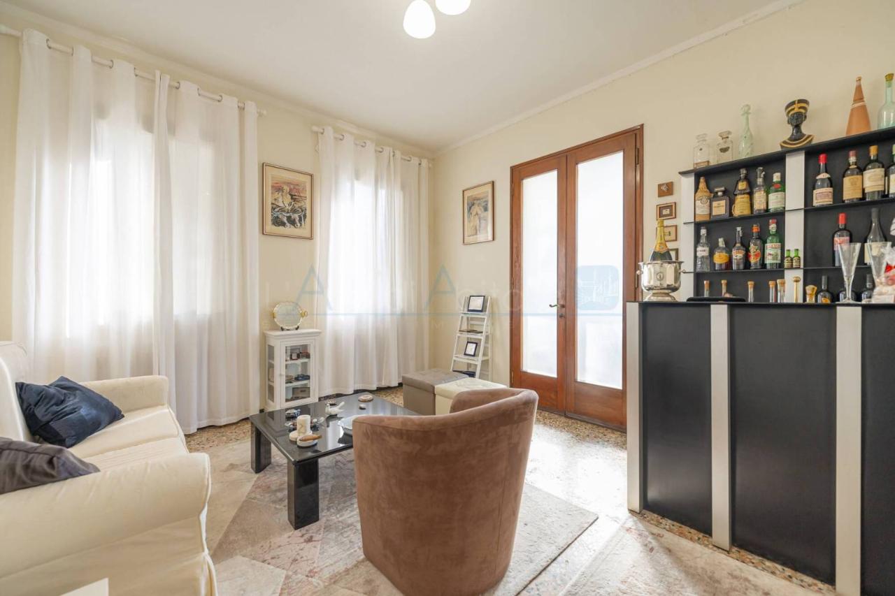 casa indipendente in vendita a Treviso in zona Centro Storico