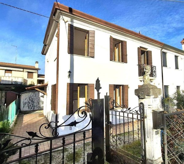 casa indipendente in vendita a Treviso in zona Sant'Antonino