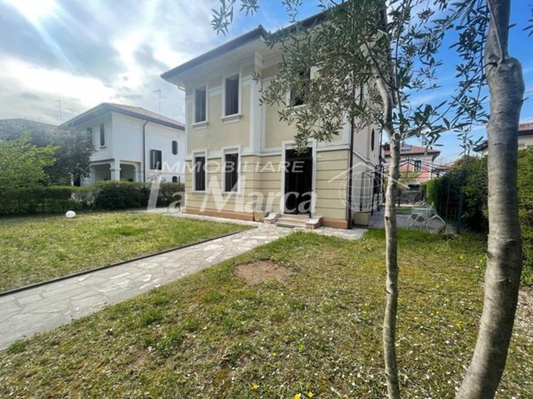 casa indipendente in vendita a Treviso in zona Centro Storico