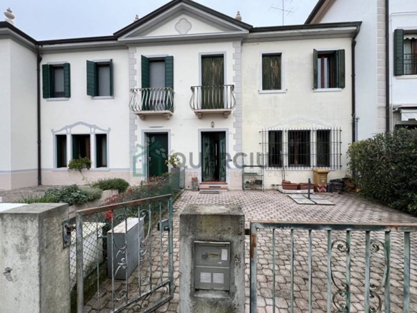 casa indipendente in vendita a Treviso in zona Centro Storico