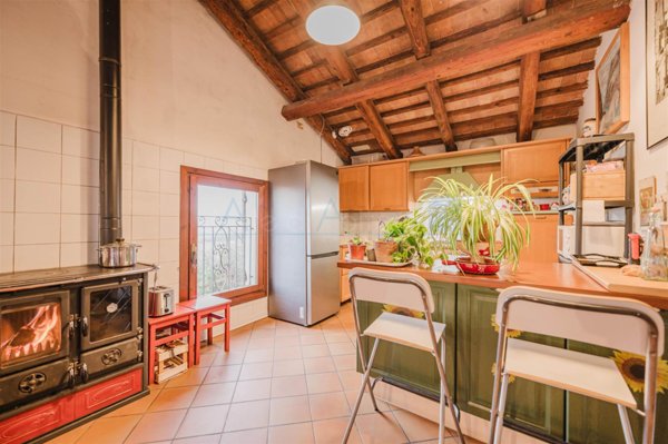 casa indipendente in vendita a Treviso in zona San Pelaio