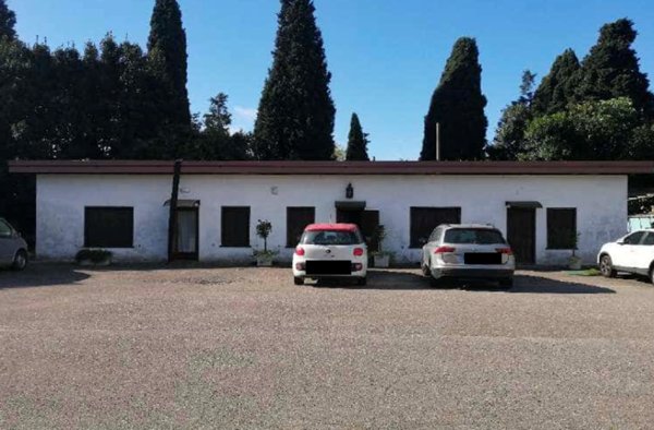 locale di sgombero in vendita a Treviso