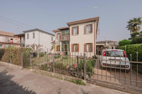 casa indipendente in vendita a Treviso in zona Sant'Antonino