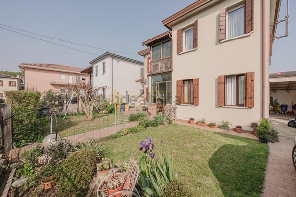 casa indipendente in vendita a Treviso
