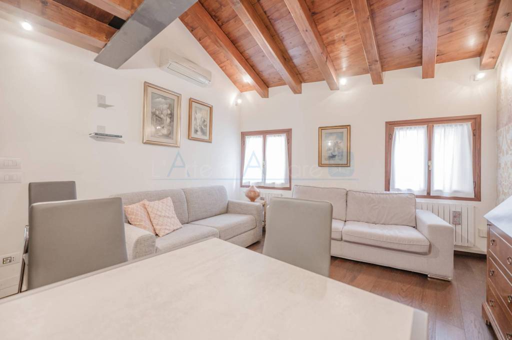 casa indipendente in vendita a Treviso in zona Centro Storico