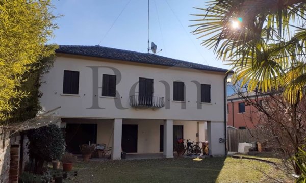 casa indipendente in vendita a Treviso in zona Santa Bona
