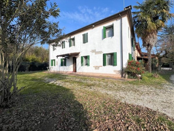 casa indipendente in vendita a Treviso in zona San Pelaio