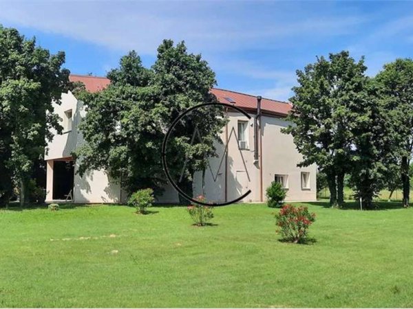 casa indipendente in vendita a Treviso in zona Santa Bona