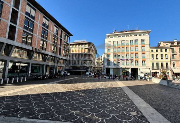locale commerciale in vendita a Treviso in zona Centro Storico