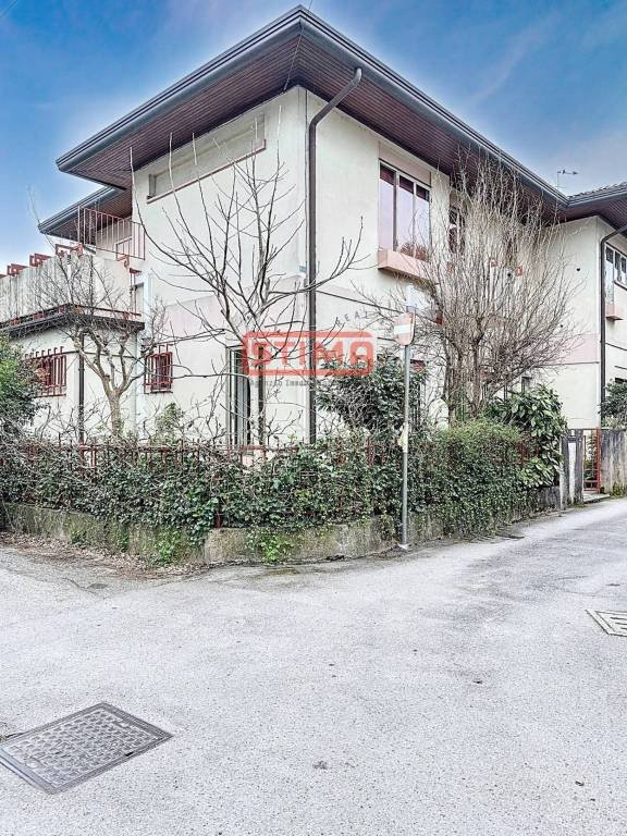 casa indipendente in vendita a Treviso in zona Ghirada / San Zeno
