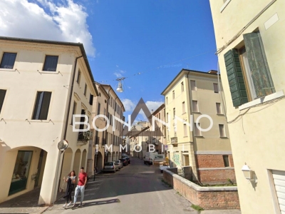appartamento in vendita a Treviso in zona Centro Storico