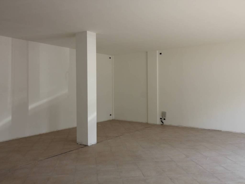 negozio in vendita a Treviso in zona San Pelaio