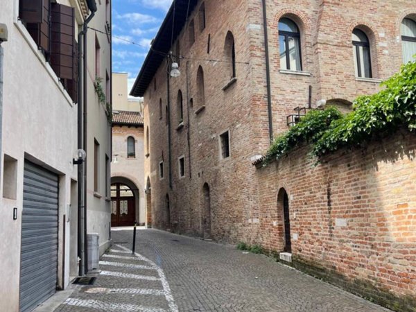 casa indipendente in vendita a Treviso in zona Centro Storico