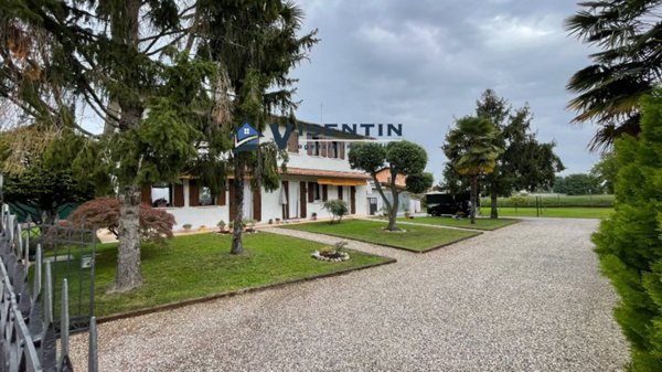 casa indipendente in vendita a Treviso in zona Centro Storico