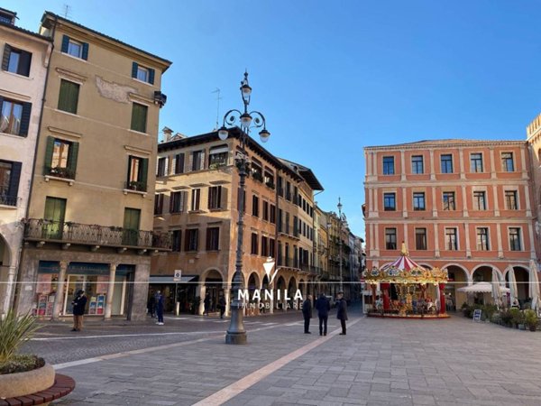 appartamento in vendita a Treviso in zona Centro Storico