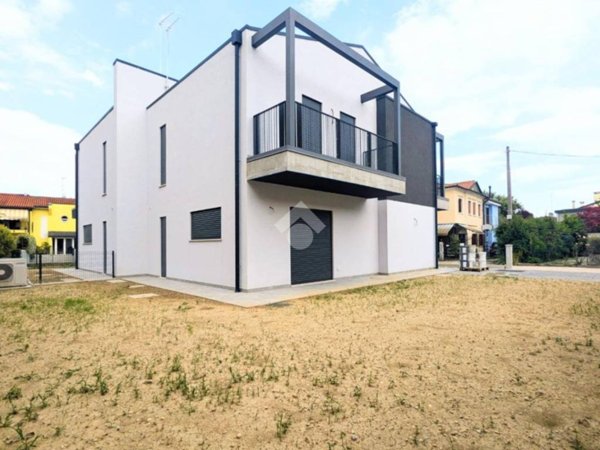casa indipendente in vendita a Treviso in zona San Lazzaro
