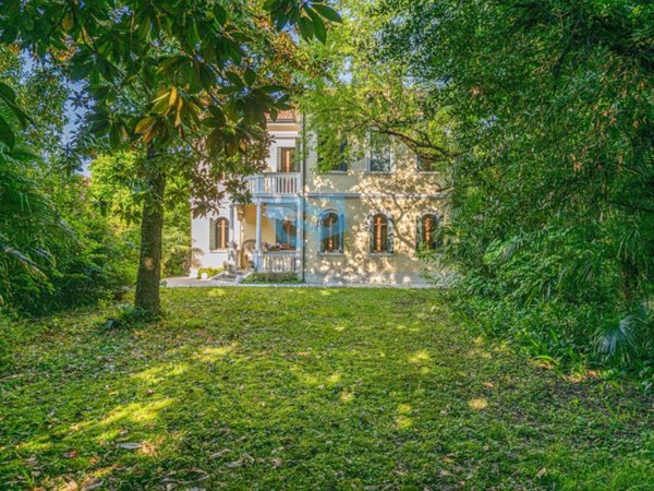 casa indipendente in vendita a Treviso in zona Centro Storico