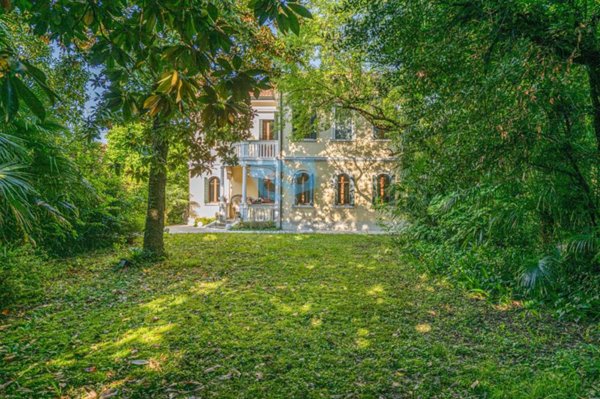 casa indipendente in vendita a Treviso in zona Centro Storico