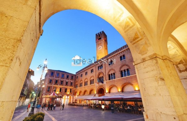 negozio in vendita a Treviso in zona Centro Storico