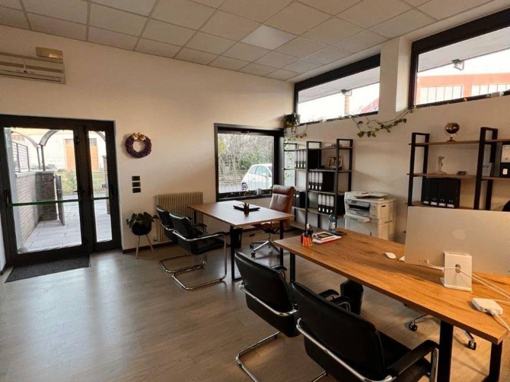 negozio in vendita a Treviso in zona San Pelaio