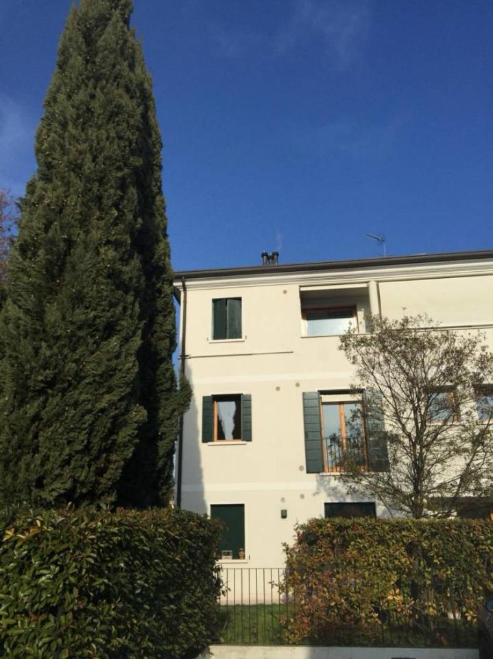 appartamento in vendita a Treviso in zona Santa Bona